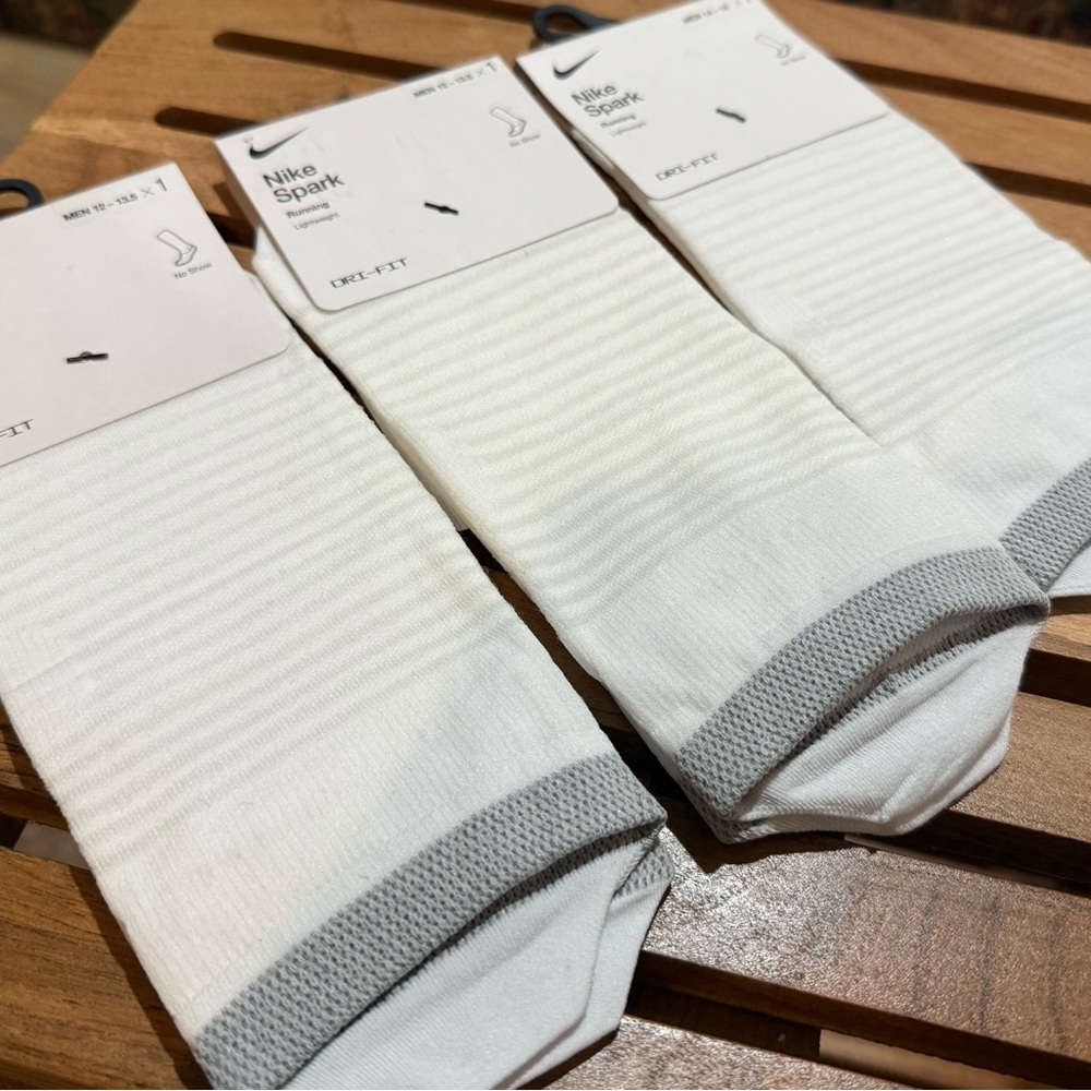 Nike Spark White Socks. Low Cut. 2x MEN 14 - 16. 2x MEN 12 - 13.5.